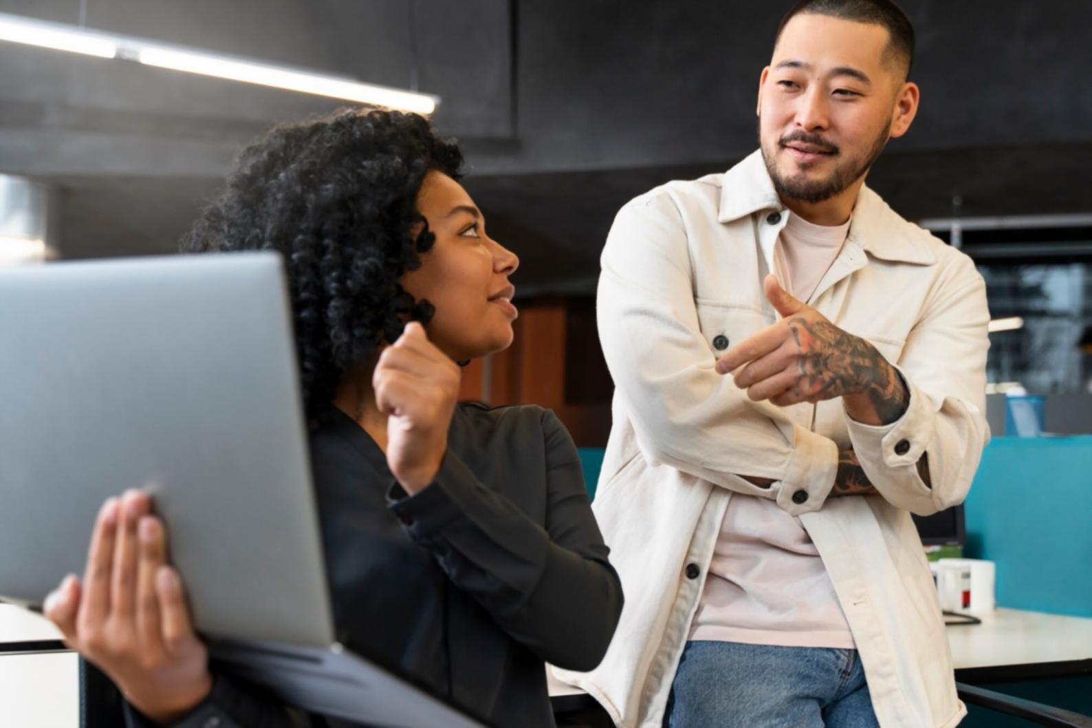 Gemeinsame Yoga-Praxis im Studio